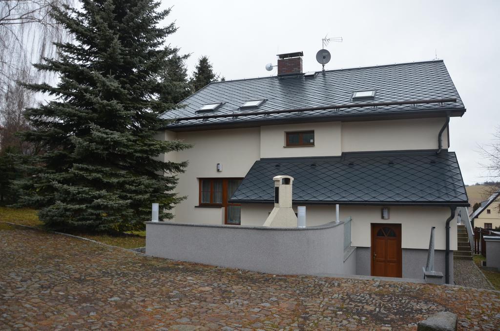 Haus Tolstejn Lejlighed Jiřetín pod Jedlovou Eksteriør billede