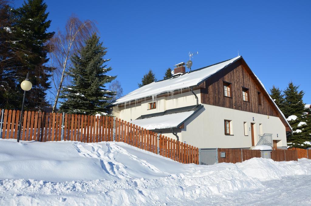 Haus Tolstejn Lejlighed Jiřetín pod Jedlovou Eksteriør billede
