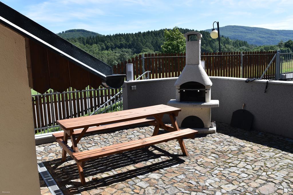 Haus Tolstejn Lejlighed Jiřetín pod Jedlovou Eksteriør billede