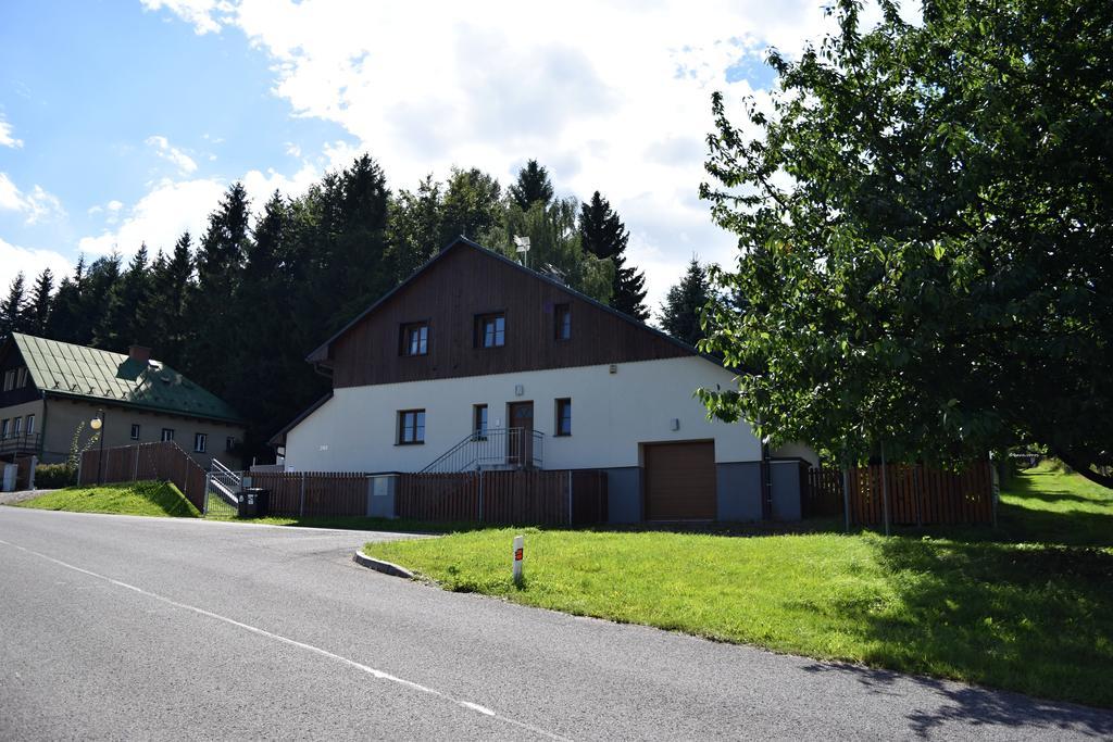 Haus Tolstejn Lejlighed Jiřetín pod Jedlovou Eksteriør billede