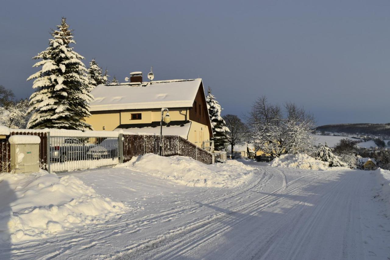 Haus Tolstejn Lejlighed Jiřetín pod Jedlovou Eksteriør billede